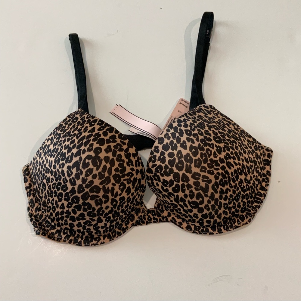 NWT Victoria’s Secret push-up bra